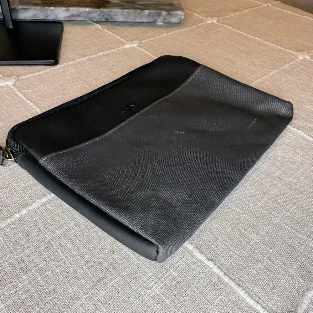 Tumi for Delta Cosmetic Pouch - Grey PVC